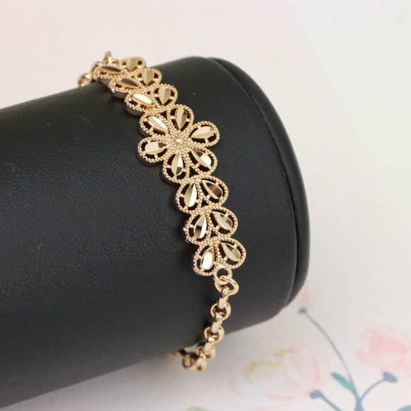 "Elegant Floral Design Rose Gold Bracelet, XPBL1086 - Picture 1 of 11